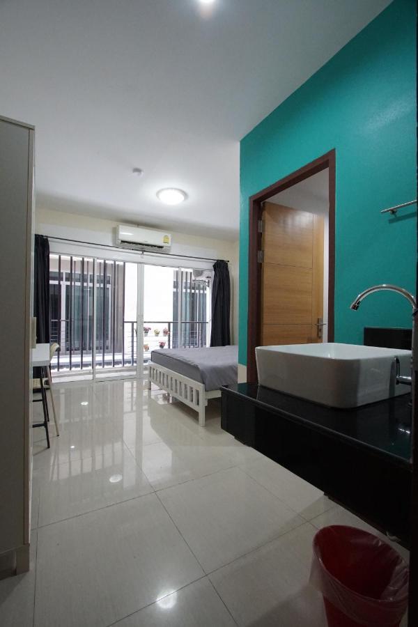 Bedbox Guesthouse And Hostel Patong 외부 사진