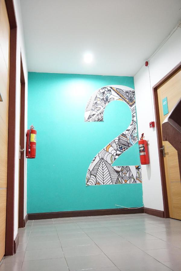 Bedbox Guesthouse And Hostel Patong 외부 사진