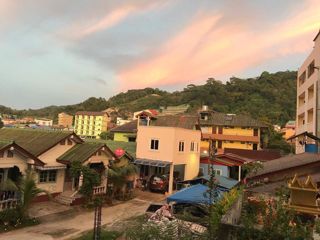 Bedbox Guesthouse And Hostel Patong 외부 사진