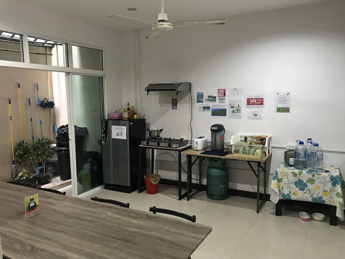 Bedbox Guesthouse And Hostel Patong 외부 사진